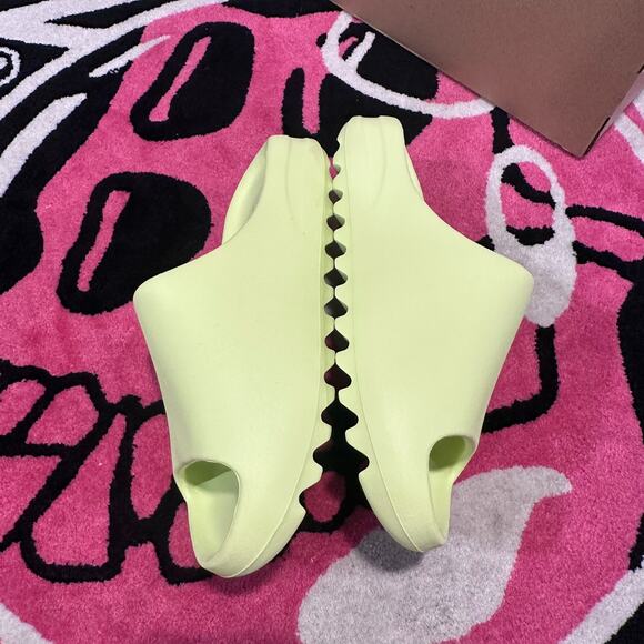 adidas Yeezy Slide \